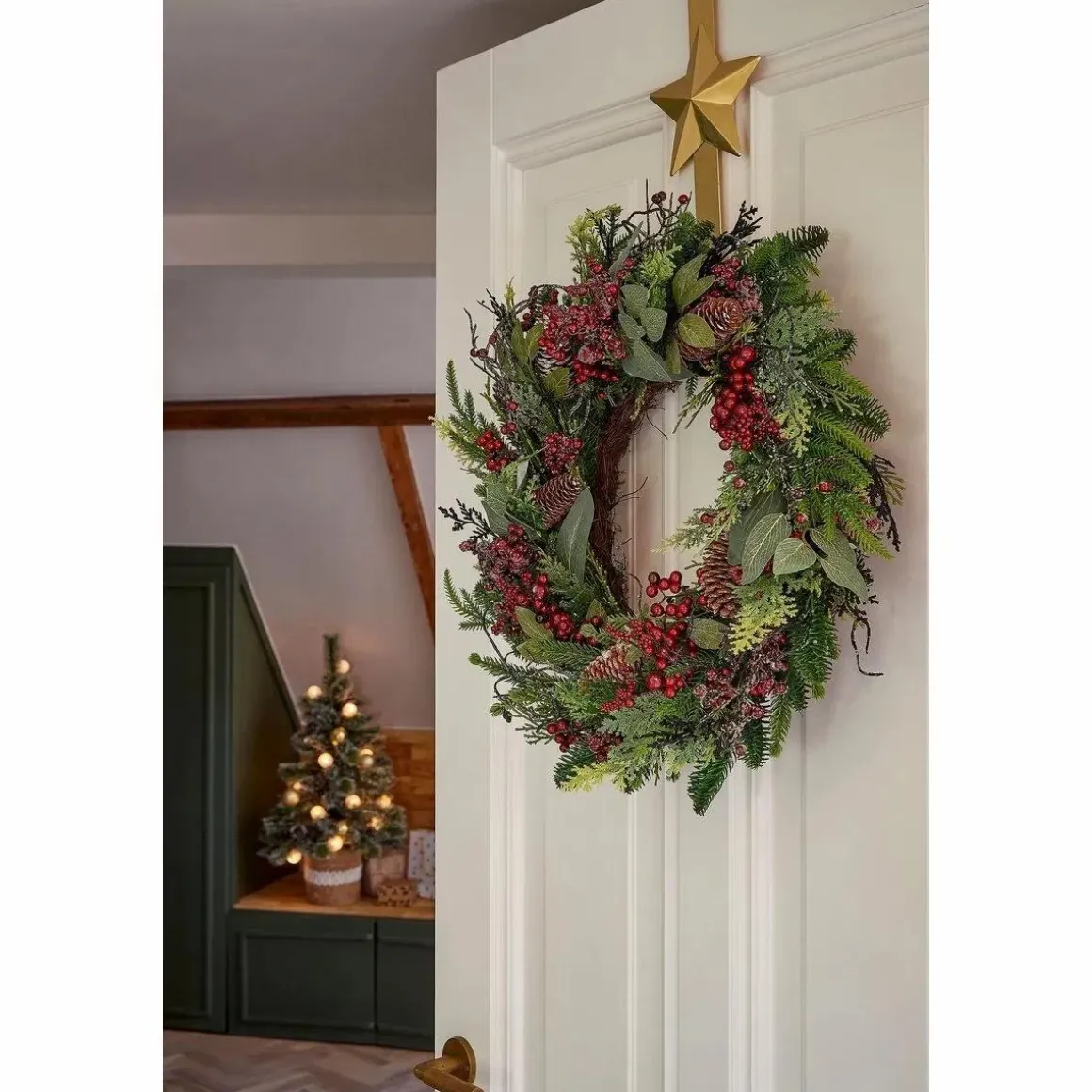 Bodi Kerstkrans met Dennenappels – H13 x Ø50 cm – Bordeaux