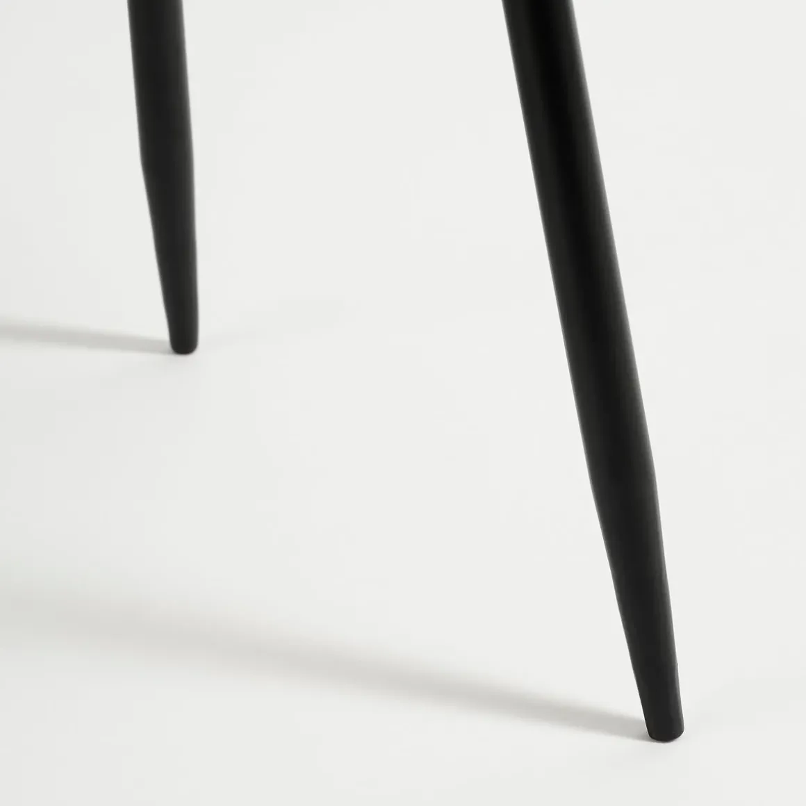 Flores Bijzettafel – H44 x Ø40 cm – Metaal – Zwart