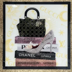 Glasschilderij met kristallen en lijst 80x80cm Tas op boeken