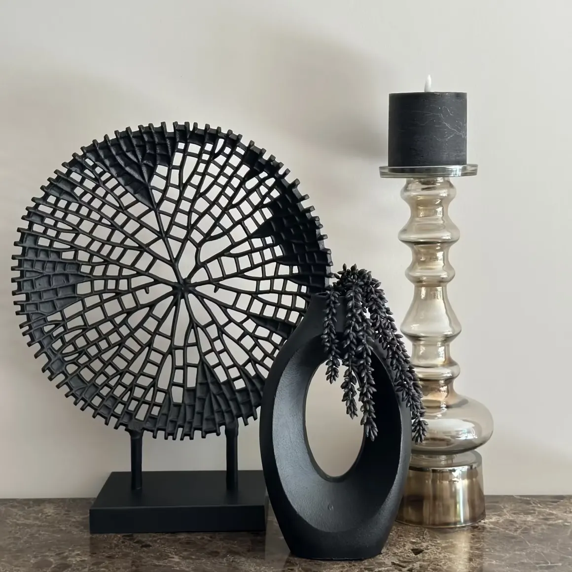 Luxe vaas met gat zwart 20x5x37cm